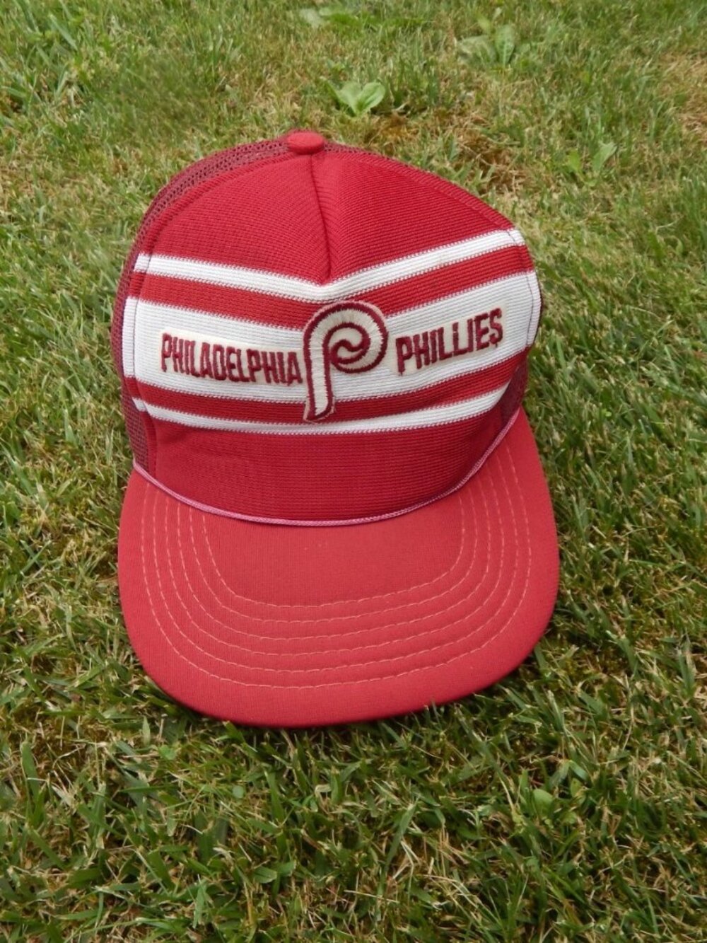 Vintage Philadelphia Phillies Snapback Hat Cap Mesh Trucker Maroon Burgandy